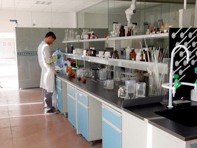 三人行-產品研發實驗室